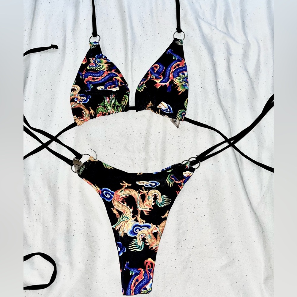 Dragon print bikini multicolored size small (Tried on once)